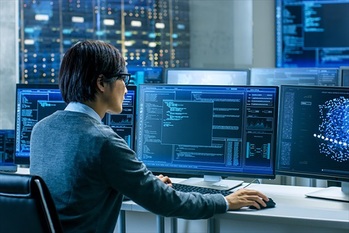 経産省,警鐘,2025年の崖