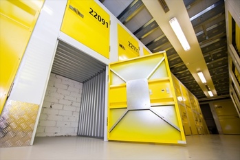 日本,住宅事情,レンタル収納,成長性