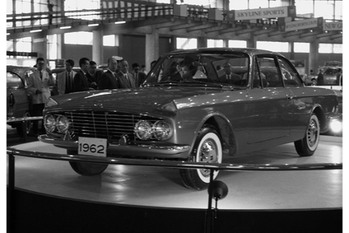 【クルマ物知り図鑑】トヨタ初のショー出品プロト。来場者の視線を釘付けにした1961年トヨペット・スポーツXの華麗世界