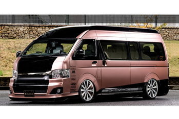 仕事ぐるまのハイエースやキャラバンを日常でも使いつつ存在感あるスタイルにしたい！