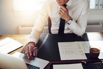 1万人のリーダーが悩んでいること