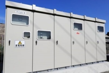 キュービクルとは？電気の低コスト利用に必須の設備　その役割とメリットを解説