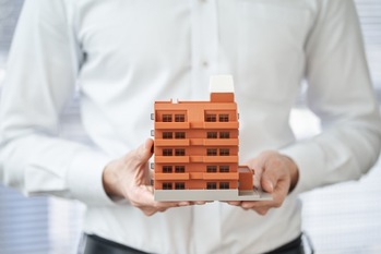 新築マンション投資とは？中古と比較した時のメリットや注意点、失敗事例を紹介