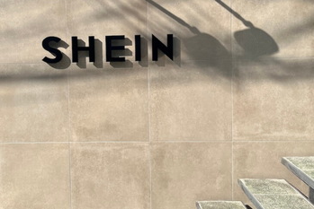 「ユニクロ」が「シーイン」を提訴　ラウンドミニショルダーバッグの酷似商品を販売か