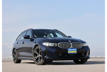 【ジャーマンプレミアム対決】クルマ好きの身近な憧れ、BMW3シリーズとメルセデスCクラスの実力比較