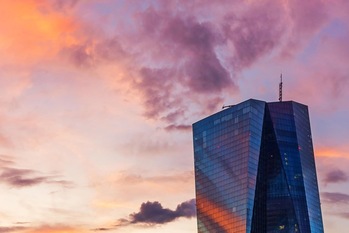 中央銀行：利上げは終了した可能性があるものの、タカ派的な発言は続く