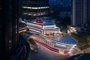 最終利益が2桁減のLVMH決算に失望売り　LVMHの株価が一時9％超の急落