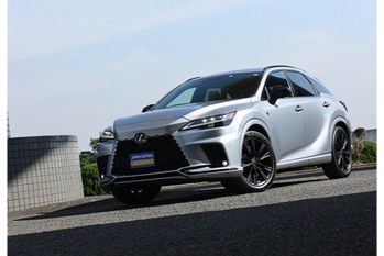 【クルマの通知表】いいもの感満載！ レクサスRXのリーダーモデル、500h・Fスポーツパフォーマンスのダイナミック性能