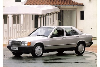 【魅力あるクルマのルーツ／復刻版カタログ】すべてがSクラス基準。メルセデス・ベンツの凄みが宿るコンパクトセダン、190Eの肖像