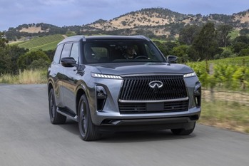 日産のインフィニティブランドのフラッグシップSUV「QX80」が第2世代の新型に移行して本年7月末より米国で発売