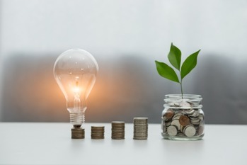 電気料金の上昇につながる再エネ賦課金を徹底解説。削減の方法は？