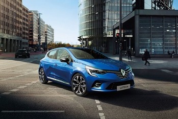 独自のフルハイブリッドシステムを採用したルノー・ルーテシアが待望の日本上陸