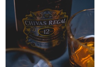 スコッチ「シーバスリーガル」とは？歴史や製法、口コミを紹介