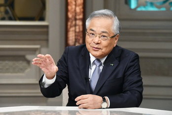 カンブリア宮殿,JR東日本