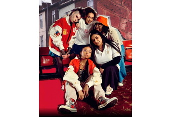 「コンバース」がリヴァプールFCとのコラボコレクション発売