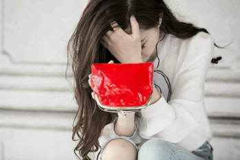 入院 病気 ケガ お金 借りる