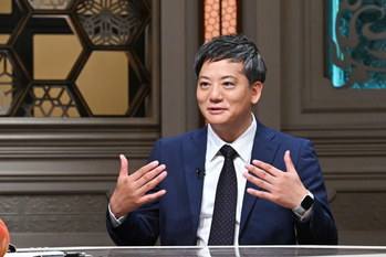 カンブリア宮殿,八百鮮