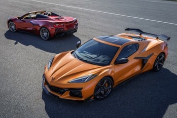 シボレー・コルベットの高性能バージョン「Z06」が2023年モデルを発表