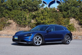 【いま買える最新BEV特集】ポルシェ タイカン クロスツーリスモ