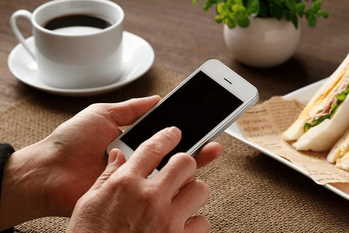 スマホ,手,カフェ