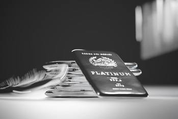 プラチナは成長市場？投資対象としての特徴や成長率を紹介