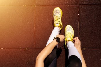 再生可能,ランニングシューズ