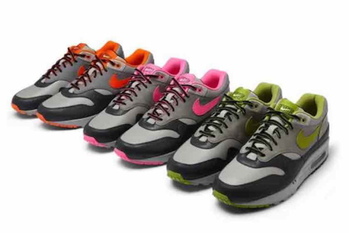 「ハフ」と「ナイキ」のエアマックス１のスペシャルコラボが20年ぶりに復活！