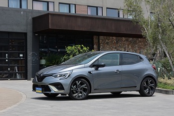 【最新モデル試乗】ルノーらしさ全開。ルーテシアE-TECHハイブリッドにスポーティなエンジニアード誕生