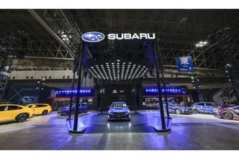 SUBARUが現行WRXの日本仕様では初となる6速MTを採用したSTIコンプリートカー「WRX STI Sport♯」を東京オートサロン2026で初公開