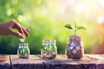 NISAの非課税投資枠は再利用できる？非課税期間の計算方法も解説