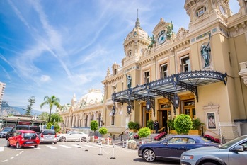 超富裕層,登竜門,オフショア