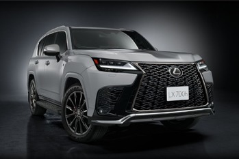 レクサスLXに「走る喜び」をさらに追求した“F SPORT”を新設定