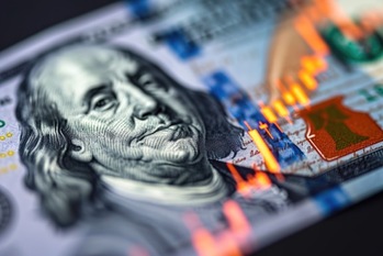 鈍化するインフレと堅調な労働市場で開かれる利下げへの道