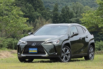 【最新モデル試乗】能ある鷹は爪を隠す、これレクサスUXのBEV、300eにピッタリのフレーズです！