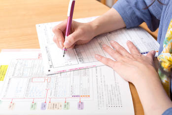 マイホームを買ったら確定申告を！  住宅ローン控除のための条件や申請方法を紹介