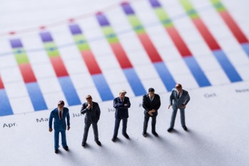 夏に上がる株がある？！投資家注目の業種８選