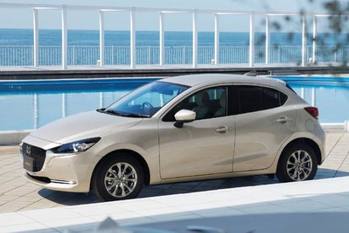 マツダ2がマイナーチェンジ。合わせて特別仕様車「サンリット・シトラス」を設定