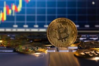 ビットコインが700万円を突破、仮想通貨との正しい付き合い方を考える