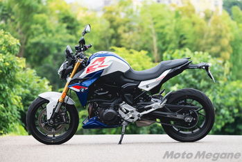 最新テクノロジー満載のバイクがこの価格！？ BMWのロードスター F900R