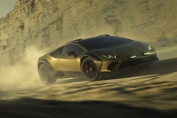 クロスオーバーモデルのランボルギーニ・ウラカンが初公開。生産台数は1499台の限定