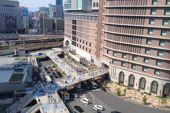 阪急阪神百貨店を運営するH2O、インバウンド反動で減益　改装費も重く中間純利益74％減