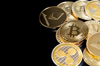 仮想通貨は積立投資で。その利点と気をつけたい3つのポイント