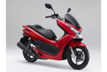 超低燃費の高速道路走行可能なコミューター『PCX150』【2023年版・平均買取価格】