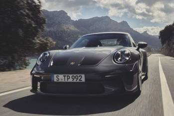 「さりげない高性能モデル」ポルシェ911 GT3ツーリングパッケージが日本での予約受注を開始！