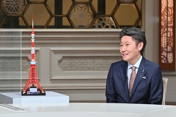 カンブリア宮殿,日本電波塔,東京タワー