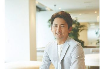 バリュエンスホールディングス【9270・マザ】ブランド品買取の急先鋒、売上500億円突破 海外展開・商材多角化進め1000億円へ照準