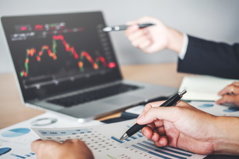 マーケット・カルテ