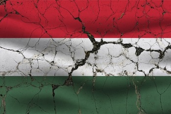 政策・構造面の課題を抱え、生活水準の低下を招くハンガリー