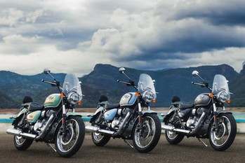 METEOR 350に個性引き立つレトロカラー「Auroraシリーズ」が新登場