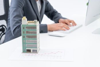 J-REIT,自社株買い